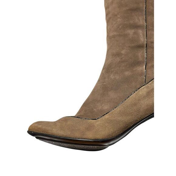 SOLF.Women Brown Suede Knee-High Heeled Boots Size 7.5   & Button Details - Picture 12 of 13